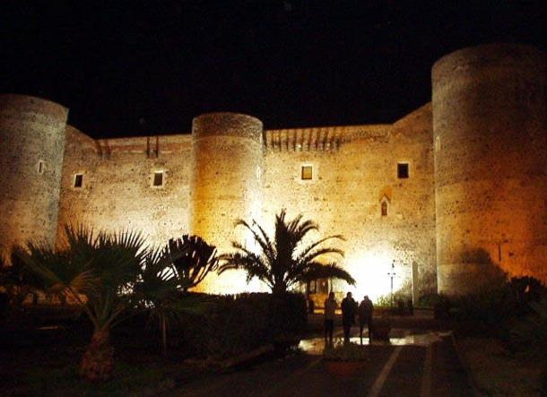 Ursino Castle Terrace Residence Aeroporto di Catania Fontana Rossa Esterno foto